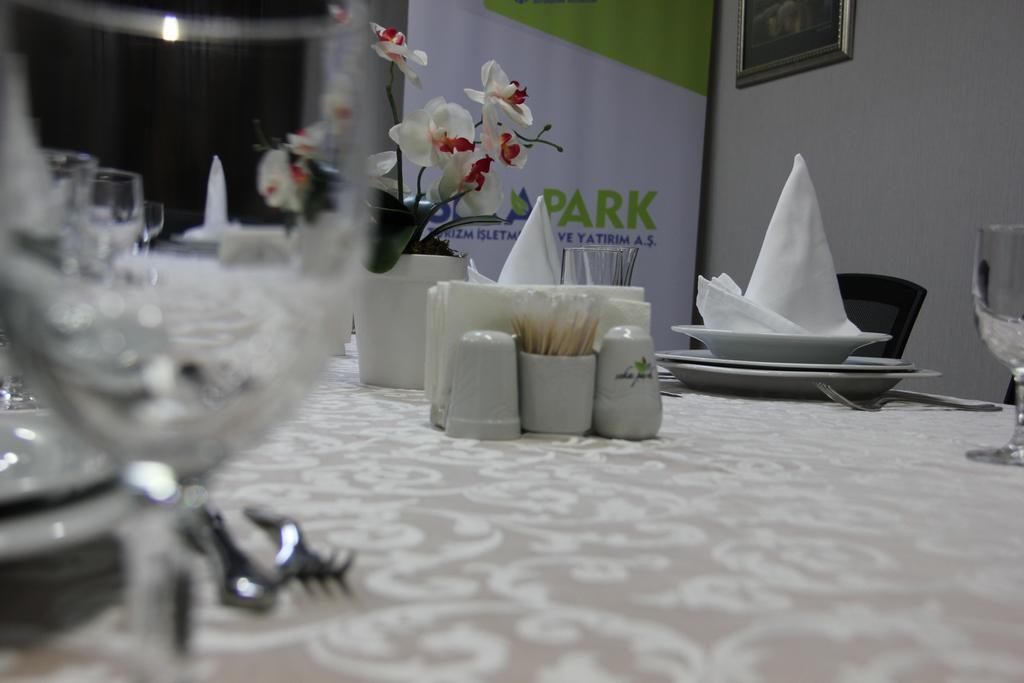 Seka Park Hotel Izmit Bagian luar foto