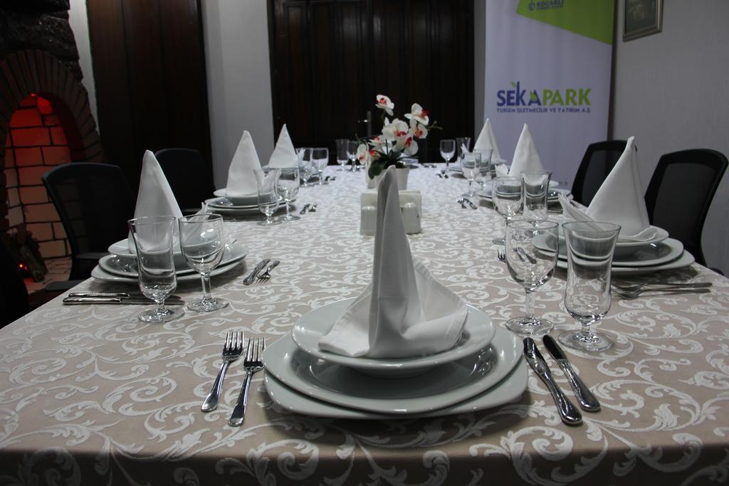 Seka Park Hotel Izmit Bagian luar foto
