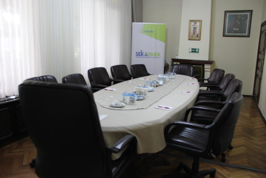 Seka Park Hotel Izmit Bagian luar foto