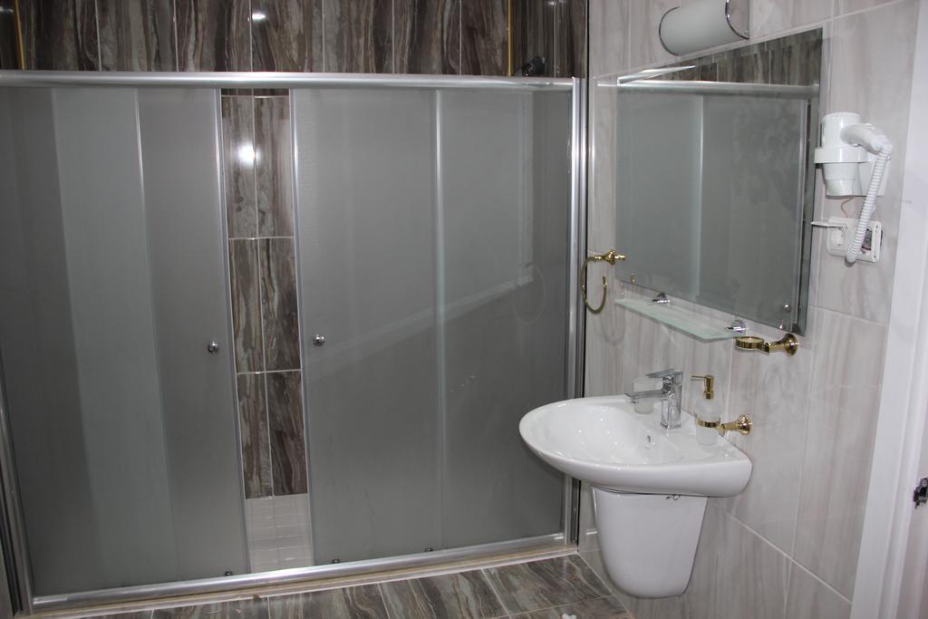 Seka Park Hotel Izmit Bagian luar foto