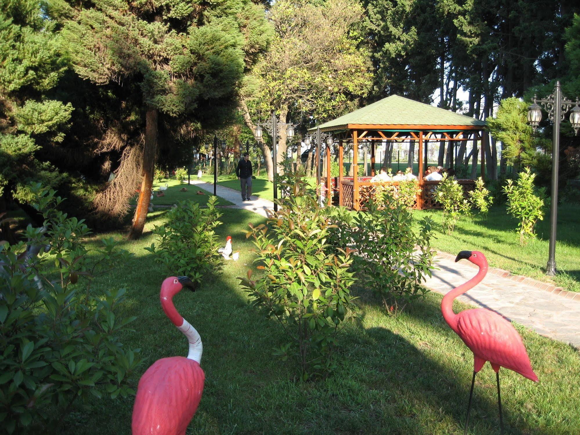 Seka Park Hotel Izmit Bagian luar foto